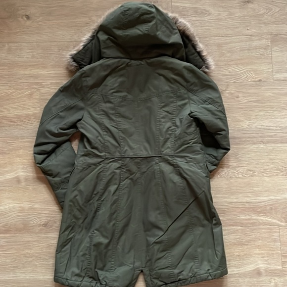 Women’s Parka - Picture 4 of 4
